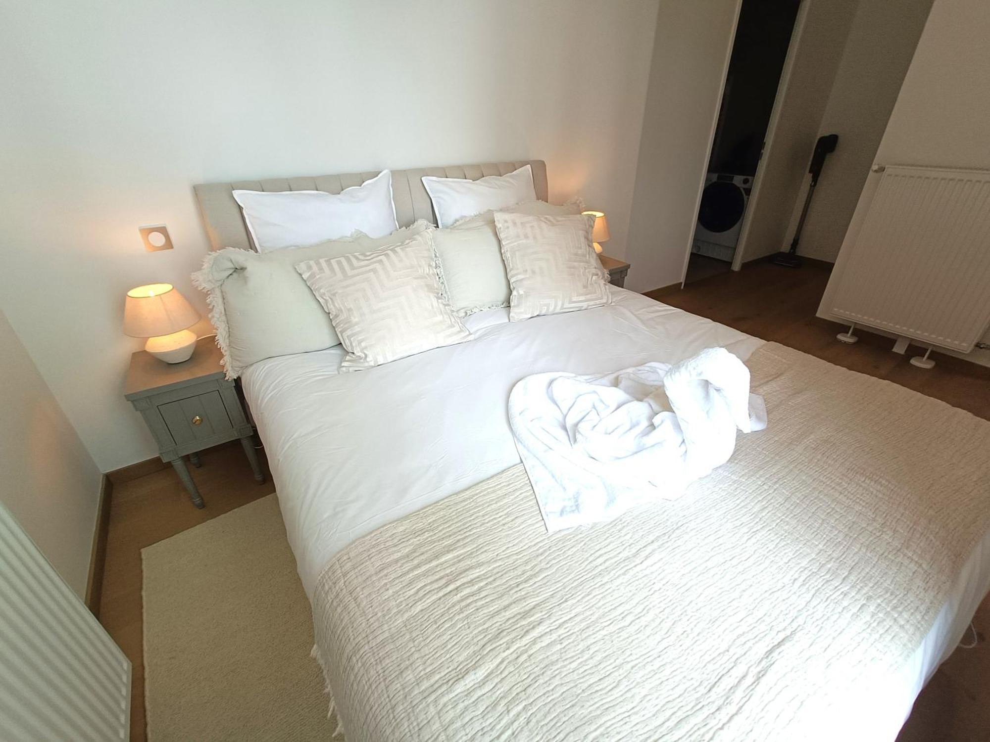 T3 Luxe Neuf 6p 2 Ch 2 Salle De Bain Parking Prive En Sous Sol Lit Bebe C105 Chessy (Seine-et-Marne)