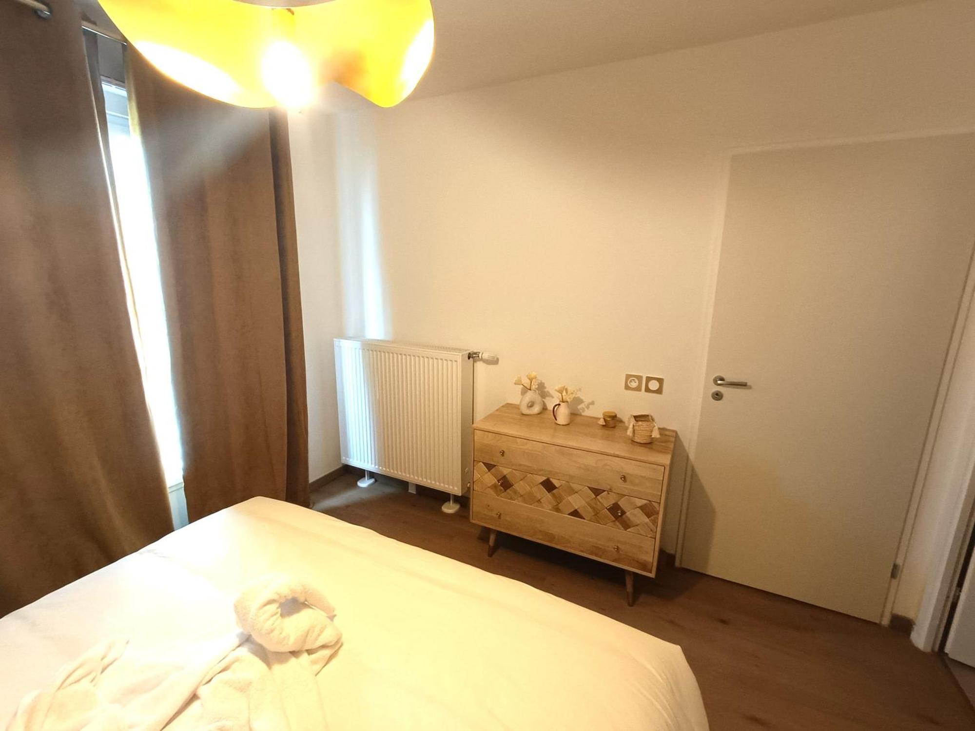 Apartment T3 Luxe Neuf 6p 2 Ch 2 Salle De Bain Parking Prive En Sous Sol Lit Bebe C105 *